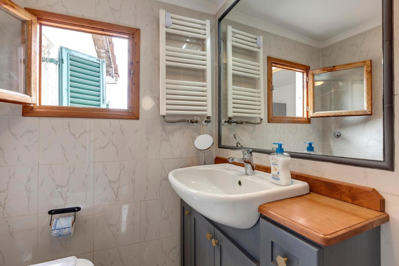 Lezioso, Apartments In ฟลอเรนซ์ ภายนอก รูปภาพ