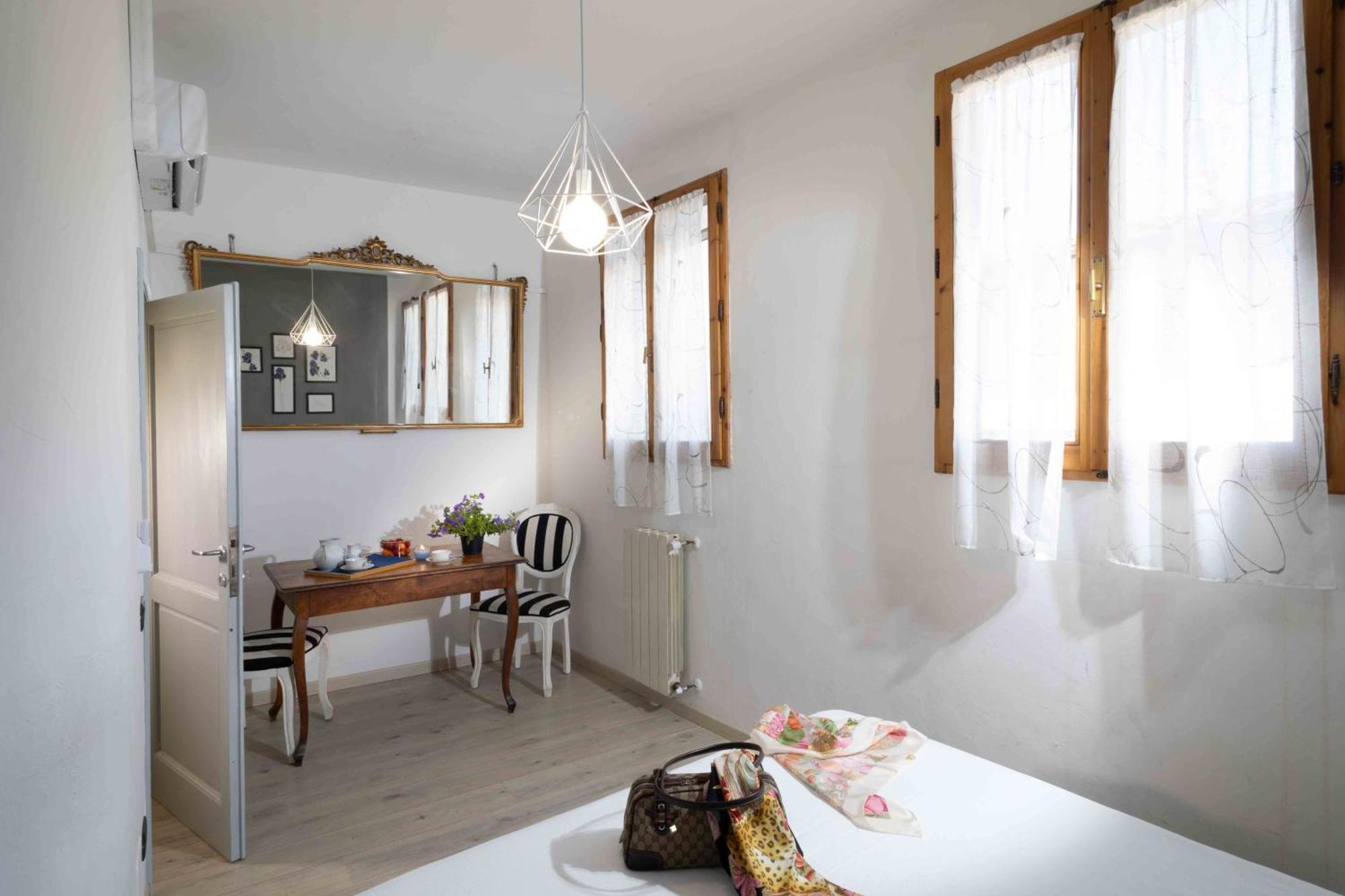 Lezioso, Apartments In ฟลอเรนซ์ ภายนอก รูปภาพ