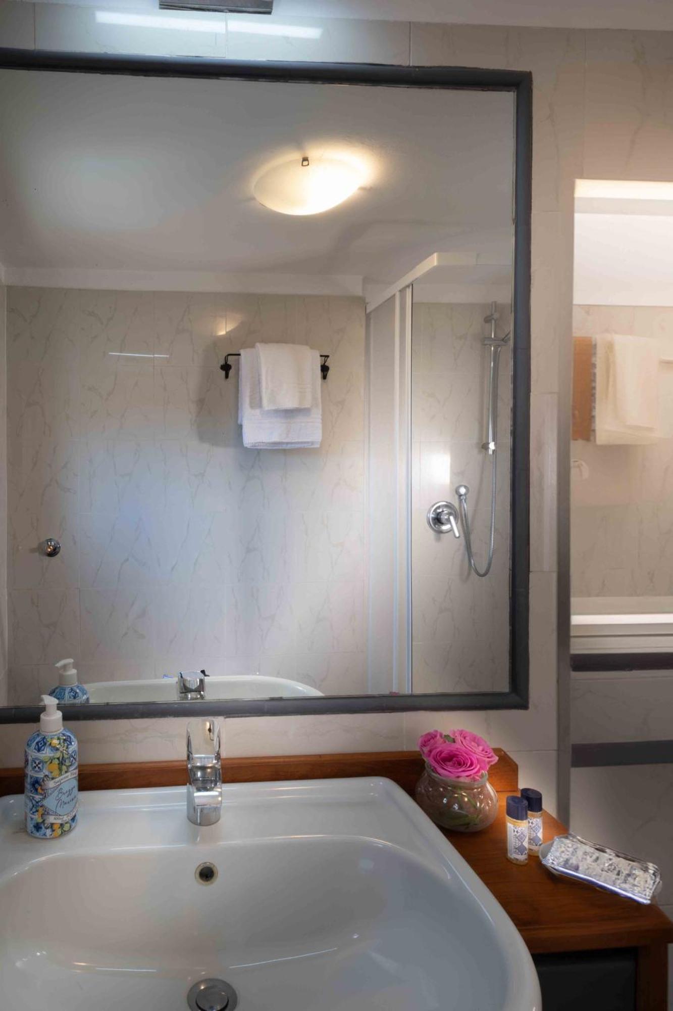 Lezioso, Apartments In ฟลอเรนซ์ ภายนอก รูปภาพ